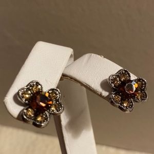 JEWELED FLOWER EARINGS PIERCED